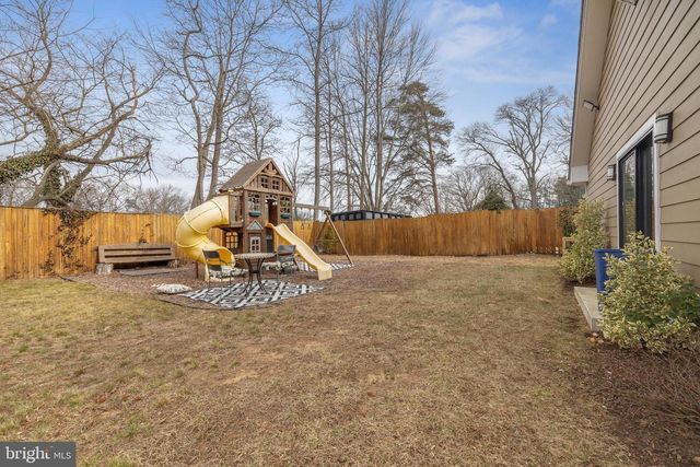 9226 FOWLER LN, Lanham, MD 20706