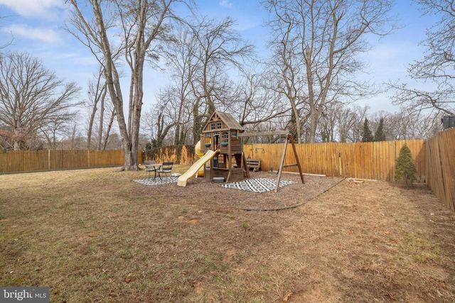 9226 FOWLER LN, Lanham, MD 20706