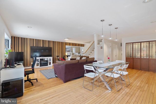 9226 FOWLER LN, Lanham, MD 20706