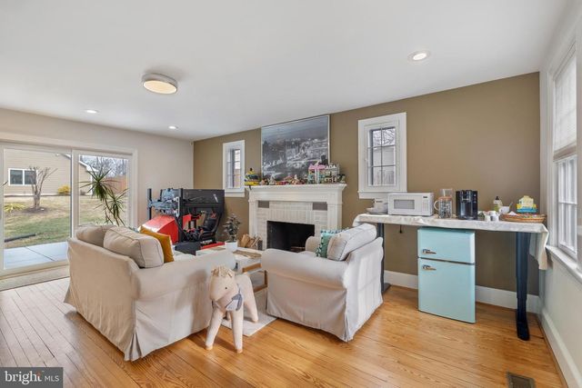 9226 FOWLER LN, Lanham, MD 20706