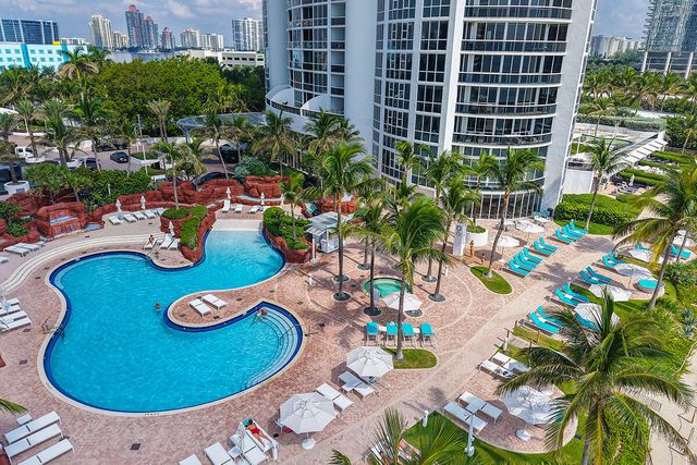 18201 Collins Avenue 3301A, North Miami Beach, FL 33160