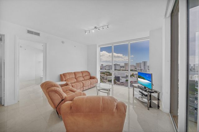 18201 Collins Avenue 3301A, North Miami Beach, FL 33160