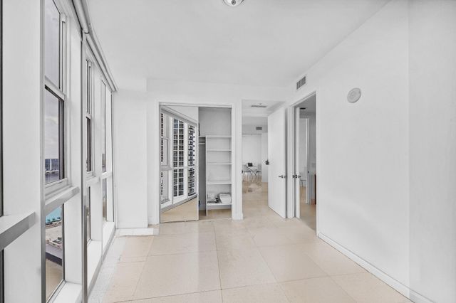 18201 Collins Avenue 3301A, North Miami Beach, FL 33160