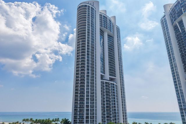 18201 Collins Avenue 3301A, North Miami Beach, FL 33160