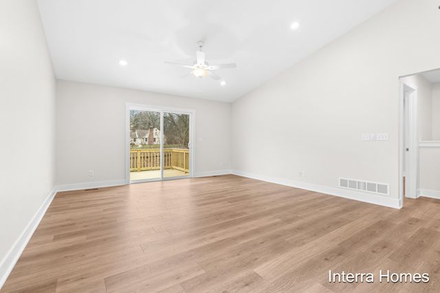 1571 N Village Circle, Kalamazoo, MI 49009