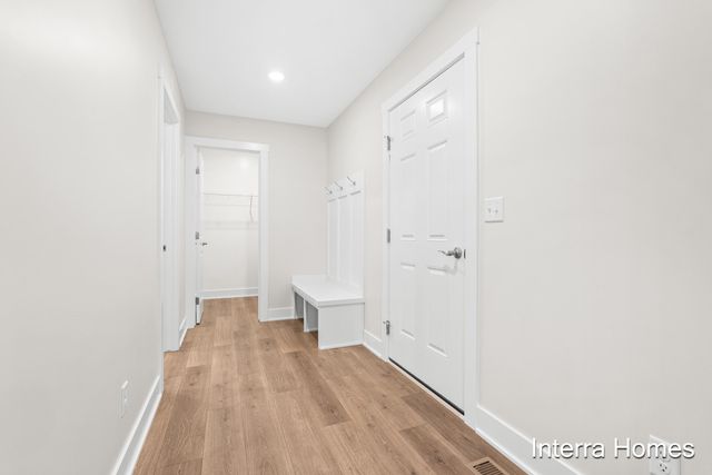 1571 N Village Circle, Kalamazoo, MI 49009