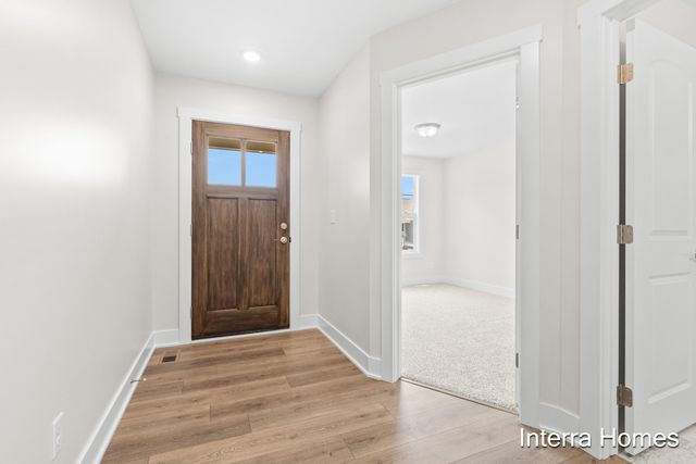 1571 N Village Circle, Kalamazoo, MI 49009