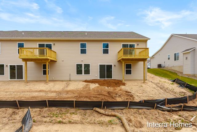 1571 N Village Circle, Kalamazoo, MI 49009