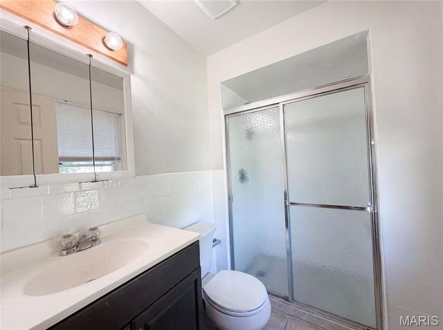 2605 Brookridge Lane, St Charles, MO 63301