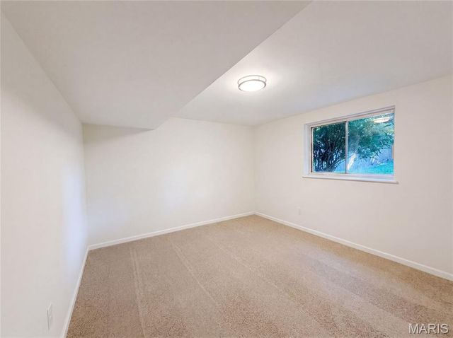 2605 Brookridge Lane, St Charles, MO 63301