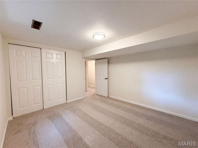 2605 Brookridge Lane, St Charles, MO 63301