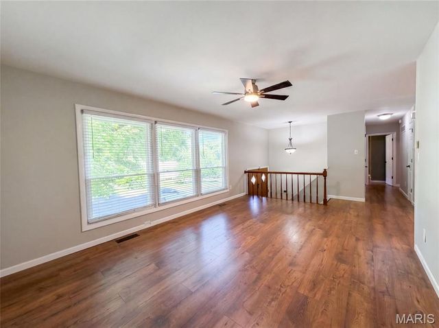 2605 Brookridge Lane, St Charles, MO 63301