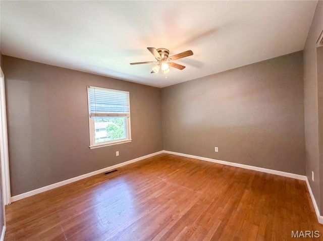 2605 Brookridge Lane, St Charles, MO 63301