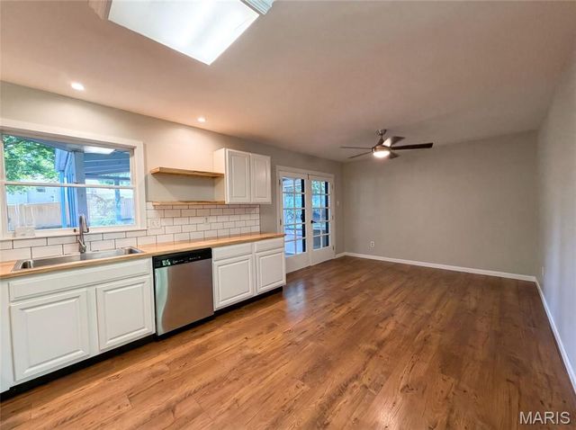 2605 Brookridge Lane, St Charles, MO 63301