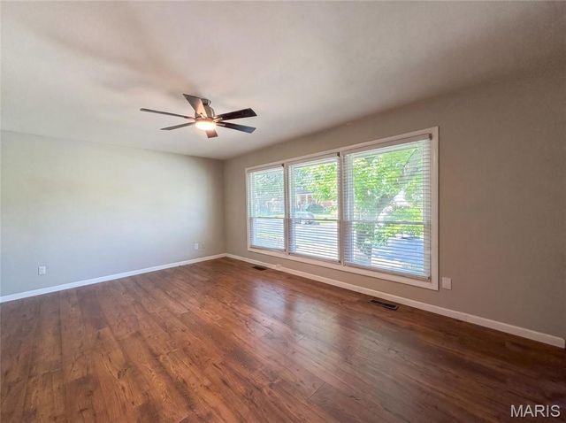 2605 Brookridge Lane, St Charles, MO 63301