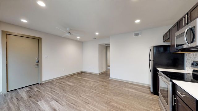 6304 Prospect Avenue 102, Dallas, TX 75214