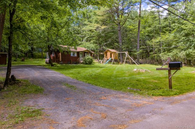 570 Brown Road, Ellenville, NY 12428