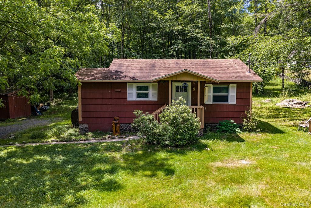 570 Brown Road, Ellenville, NY 12428