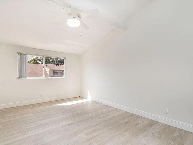 211 Maplecrest Circle, Jupiter, FL 33458