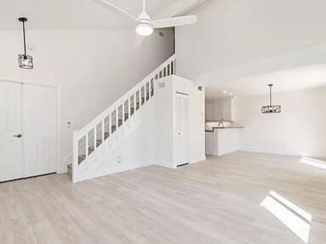 211 Maplecrest Circle, Jupiter, FL 33458