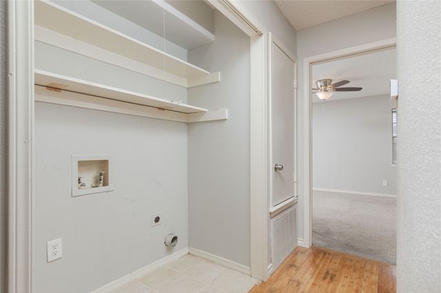 9142 Emberglow Lane, Dallas, TX 75243