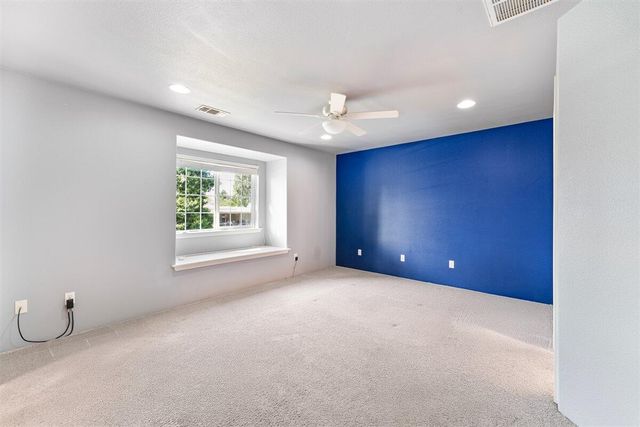 647 Shadow Way, Central Point, OR 97502