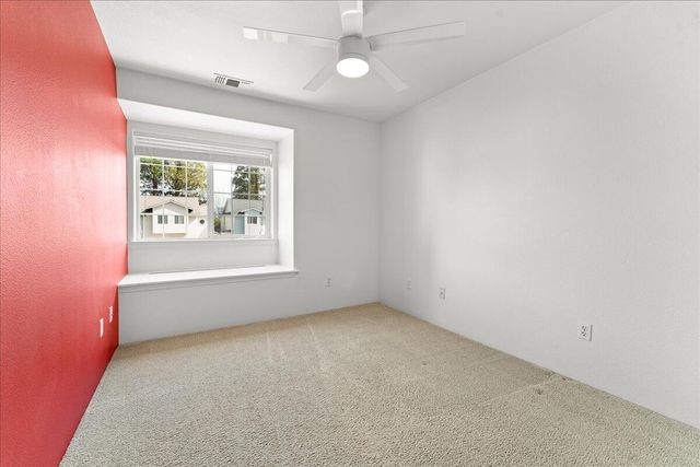 647 Shadow Way, Central Point, OR 97502