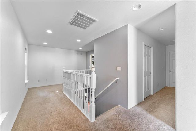 647 Shadow Way, Central Point, OR 97502