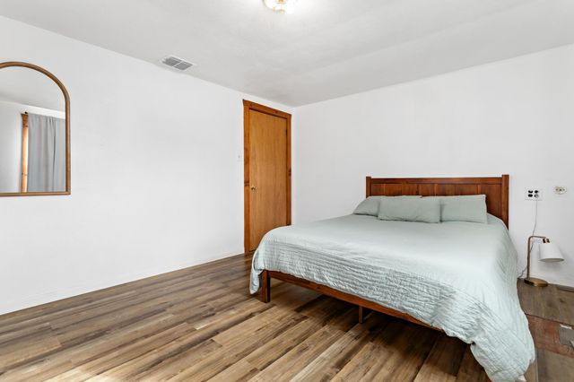 606 Avenue A, Winnie, TX 77665