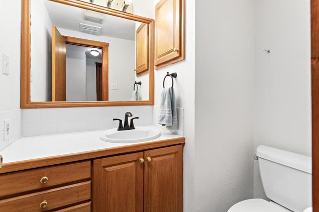 606 Avenue A, Winnie, TX 77665