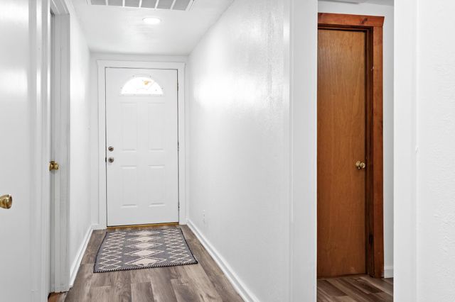 606 Avenue A, Winnie, TX 77665