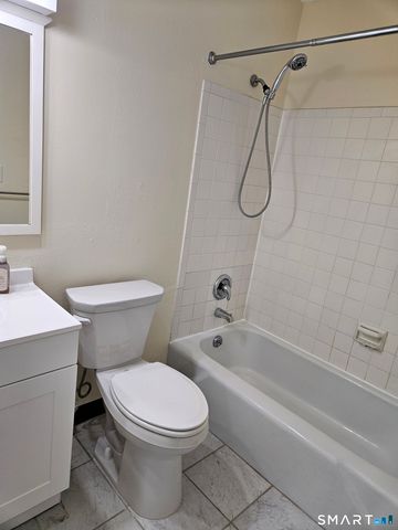 150 Sheraton Lane 150, Norwich, CT 06360