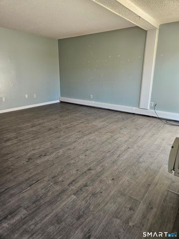 150 Sheraton Lane 150, Norwich, CT 06360