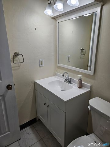 150 Sheraton Lane 150, Norwich, CT 06360