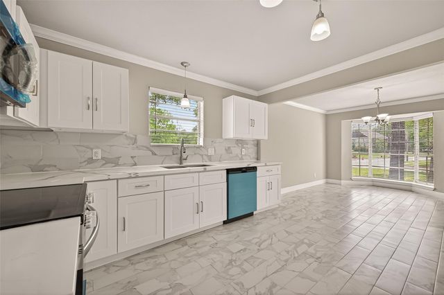 1102 Belaya Lane, Houston, TX 77090