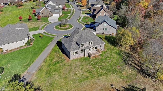 3799 Peony Way, Clemmons, NC 27012