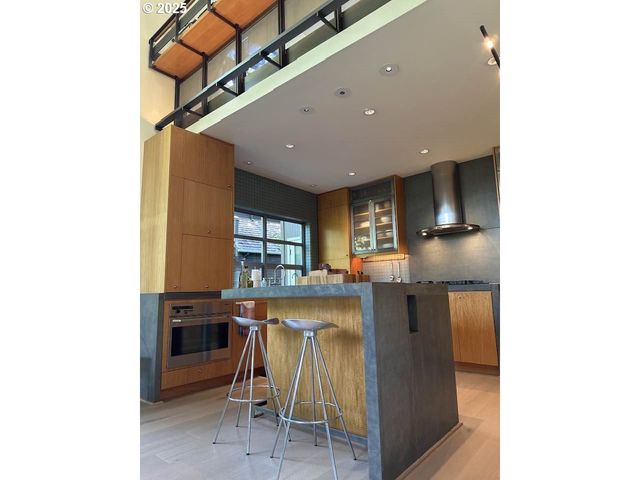 2608 Sw FAIRMOUNT Blvd, Portland, OR 97239