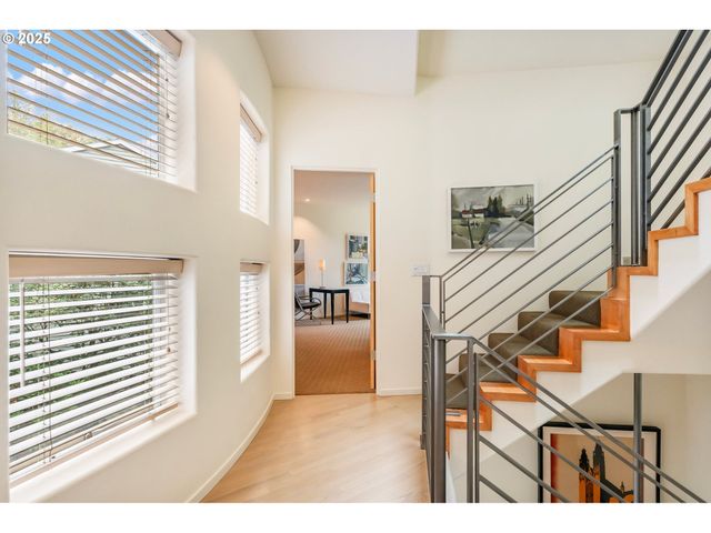 2608 Sw FAIRMOUNT Blvd, Portland, OR 97239