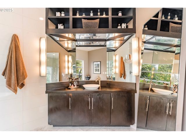 2608 Sw FAIRMOUNT Blvd, Portland, OR 97239