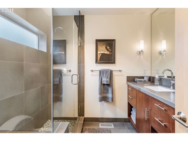 2608 Sw FAIRMOUNT Blvd, Portland, OR 97239