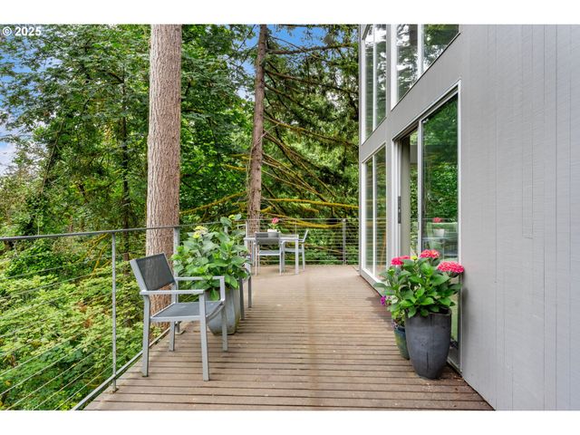 2608 Sw FAIRMOUNT Blvd, Portland, OR 97239