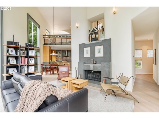 2608 Sw FAIRMOUNT Blvd, Portland, OR 97239