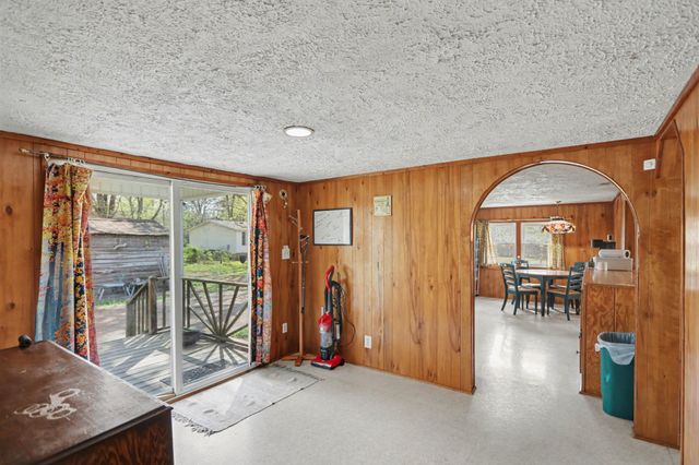 8462 Village Green Dr, Cross Plains, TN 37049