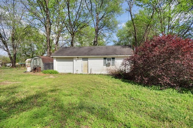8462 Village Green Dr, Cross Plains, TN 37049