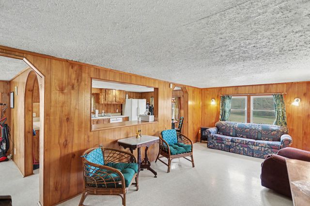 8462 Village Green Dr, Cross Plains, TN 37049