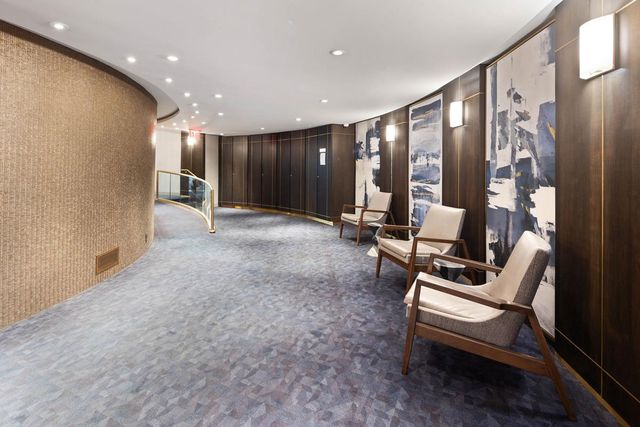 233 E 69th St Apt 17G, New York City, NY 10021