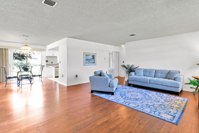 355 20th Avenue, Vero Beach, FL 32962