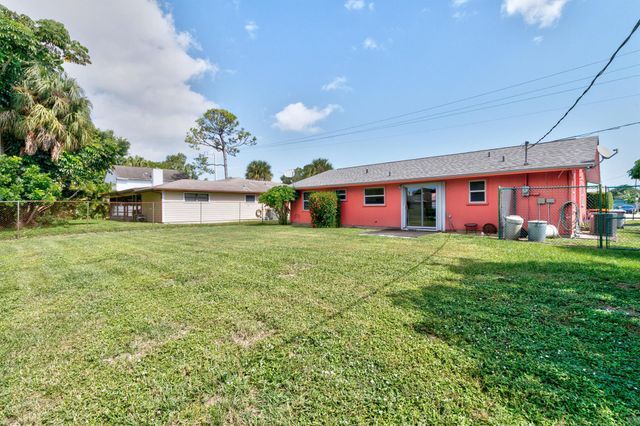 355 20th Avenue, Vero Beach, FL 32962