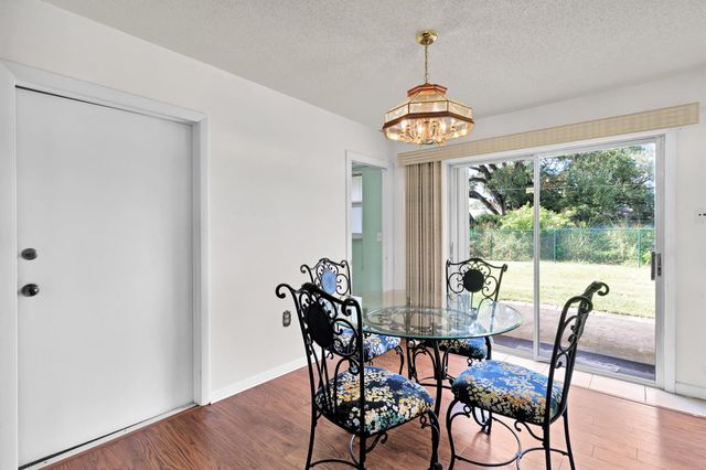 355 20th Avenue, Vero Beach, FL 32962