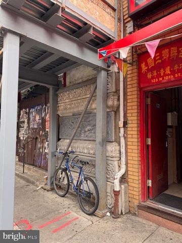 125 N 10TH ST, Philadelphia, PA 19107